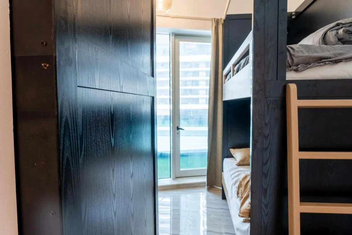 Holiday home Female - Girls Joyful Journeys - Girls Only Bedspace Dubai